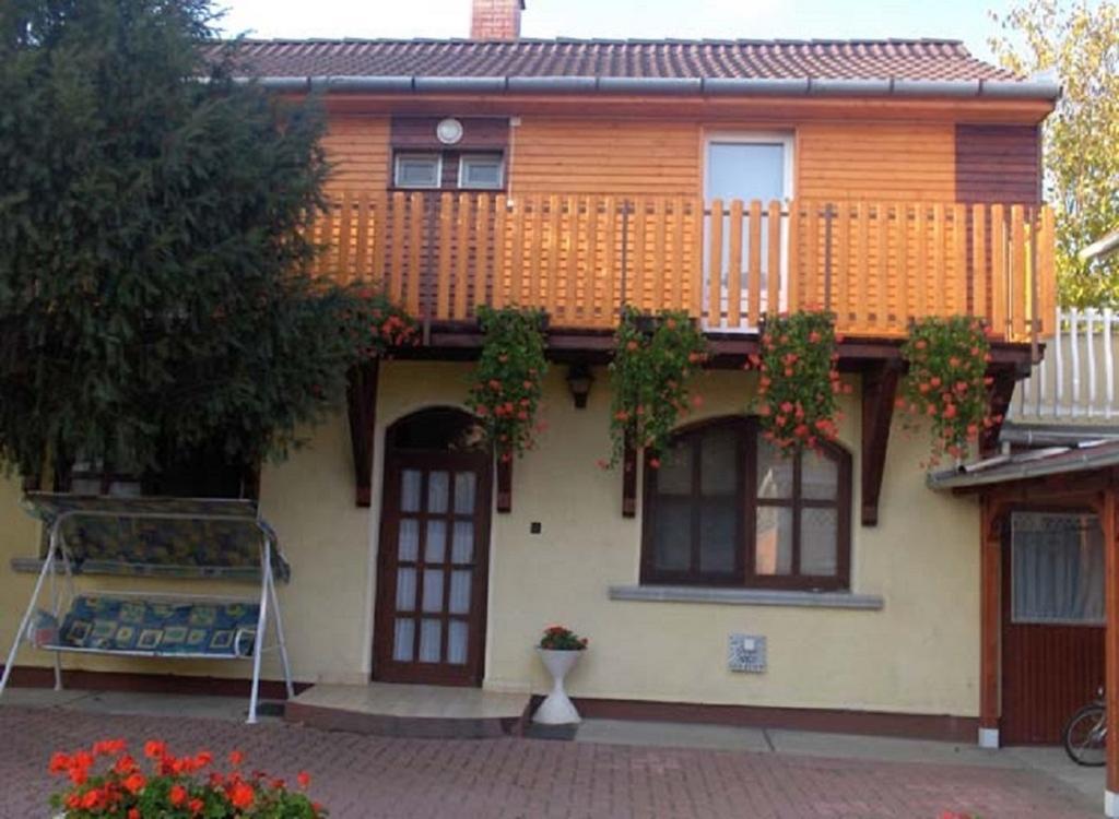 Sarkadi Apartman Хайдусобосло Экстерьер фото