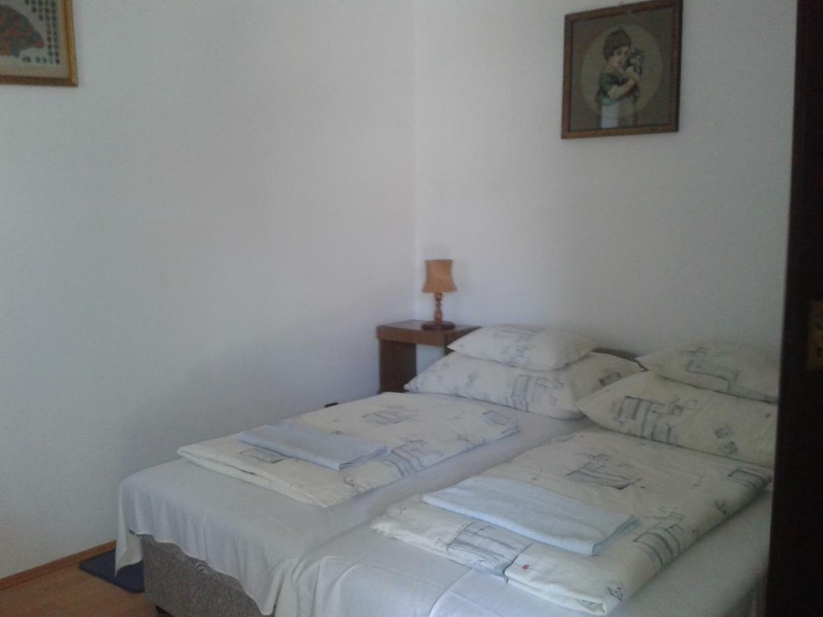 Sarkadi Apartman Хайдусобосло Экстерьер фото