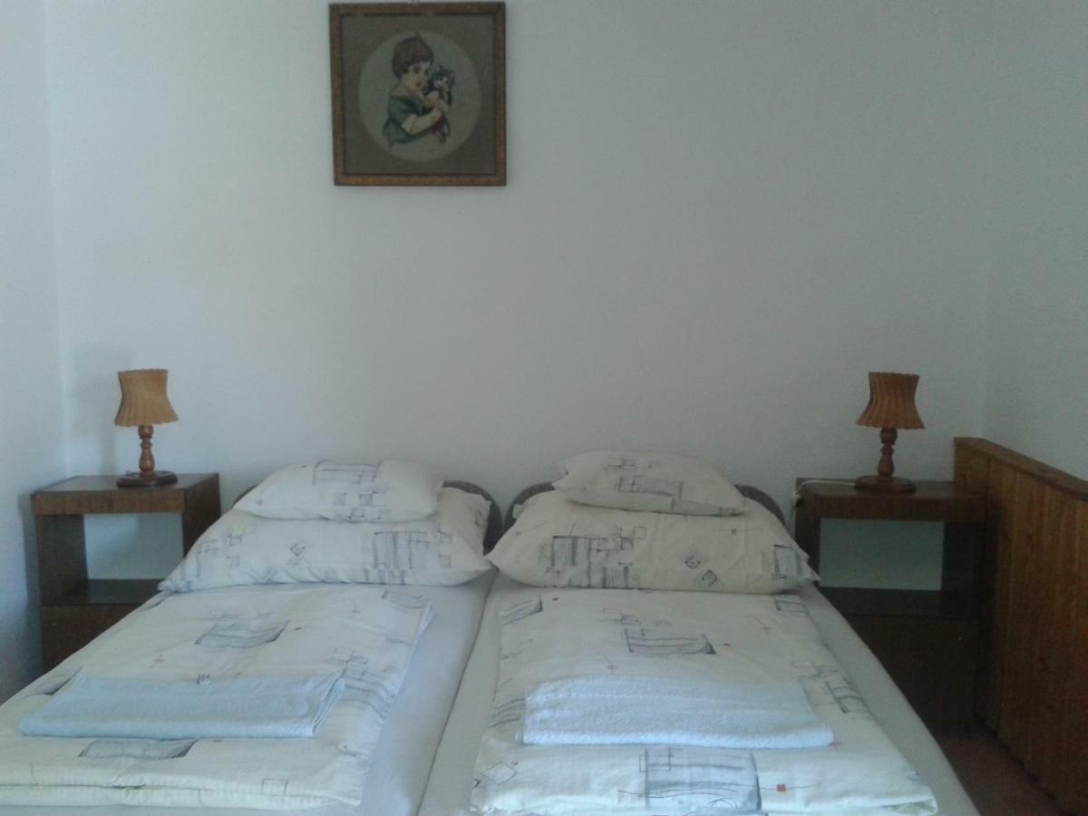 Sarkadi Apartman Хайдусобосло Экстерьер фото