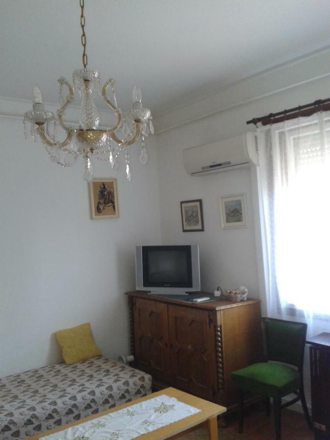Sarkadi Apartman Хайдусобосло Экстерьер фото